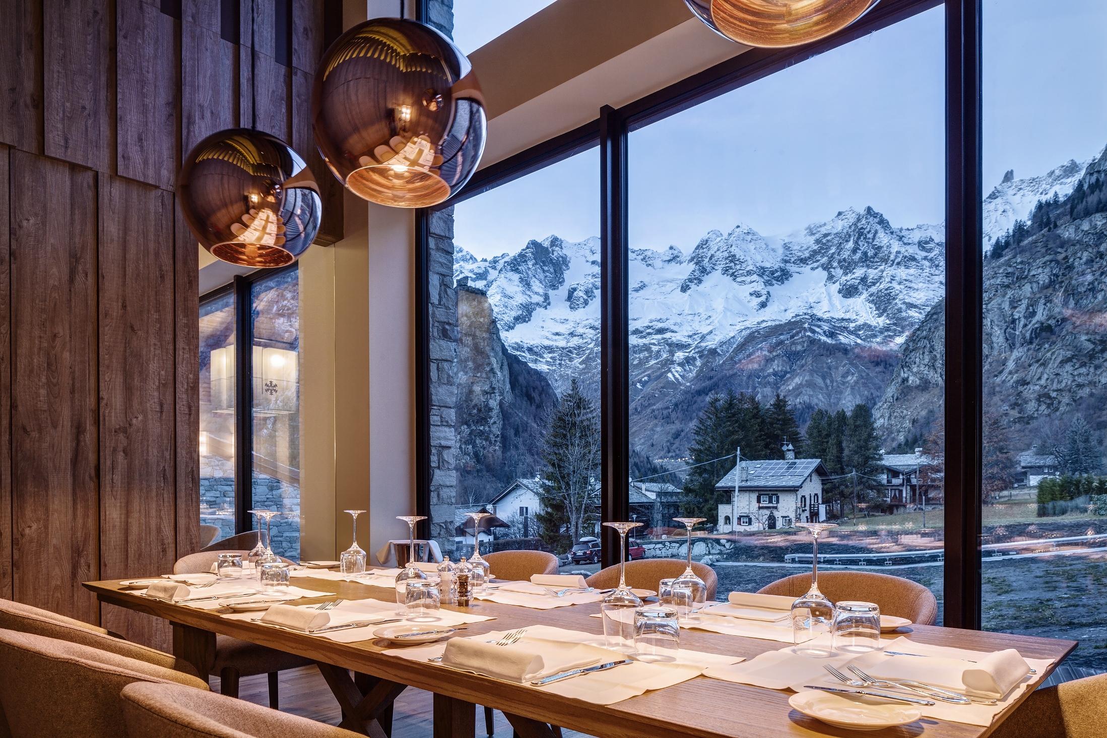 Grand Hotel Courmayeur Mont Blanc, By R Collection Hotels Eksteriør billede