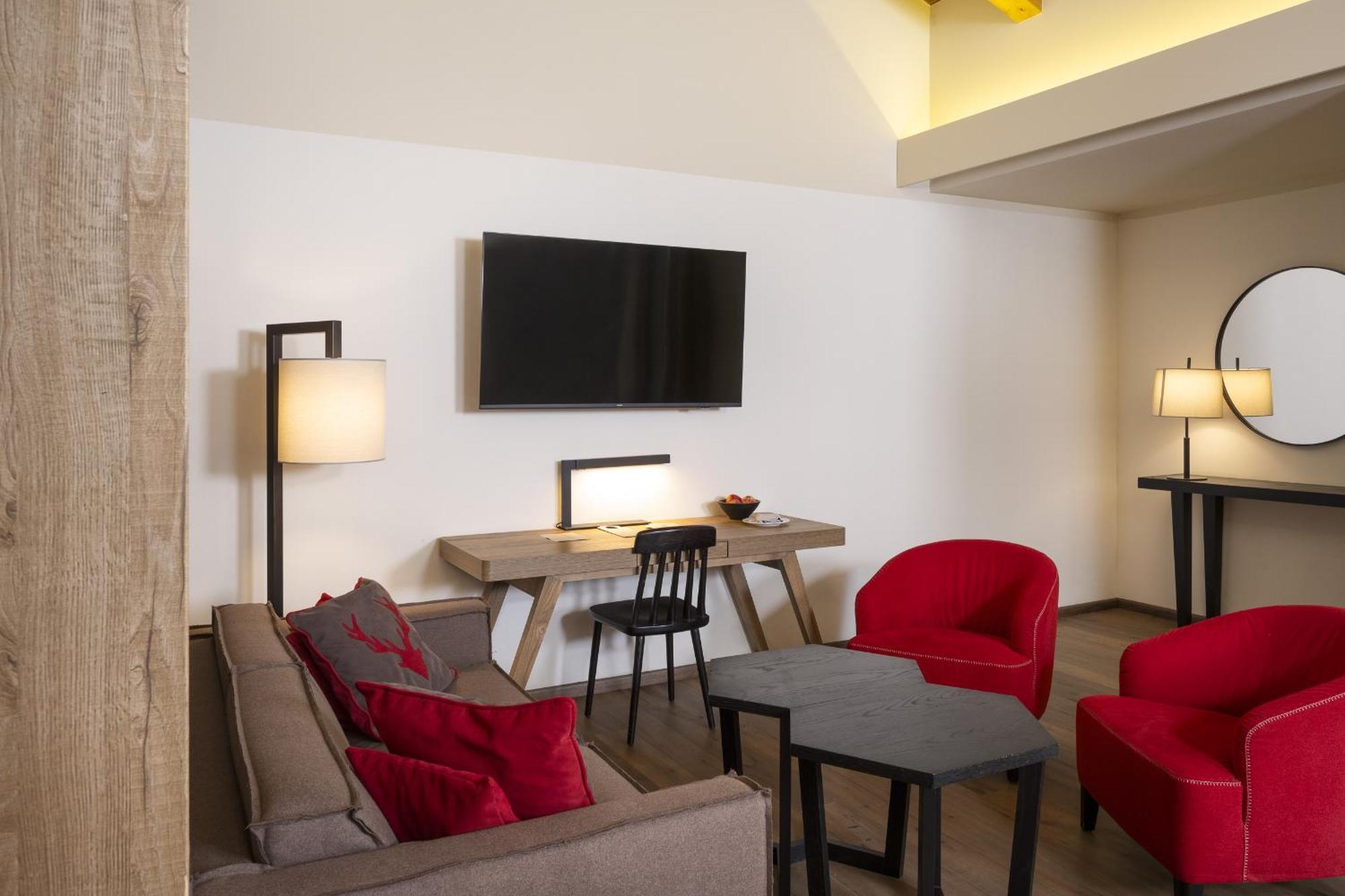 Grand Hotel Courmayeur Mont Blanc, By R Collection Hotels Værelse billede