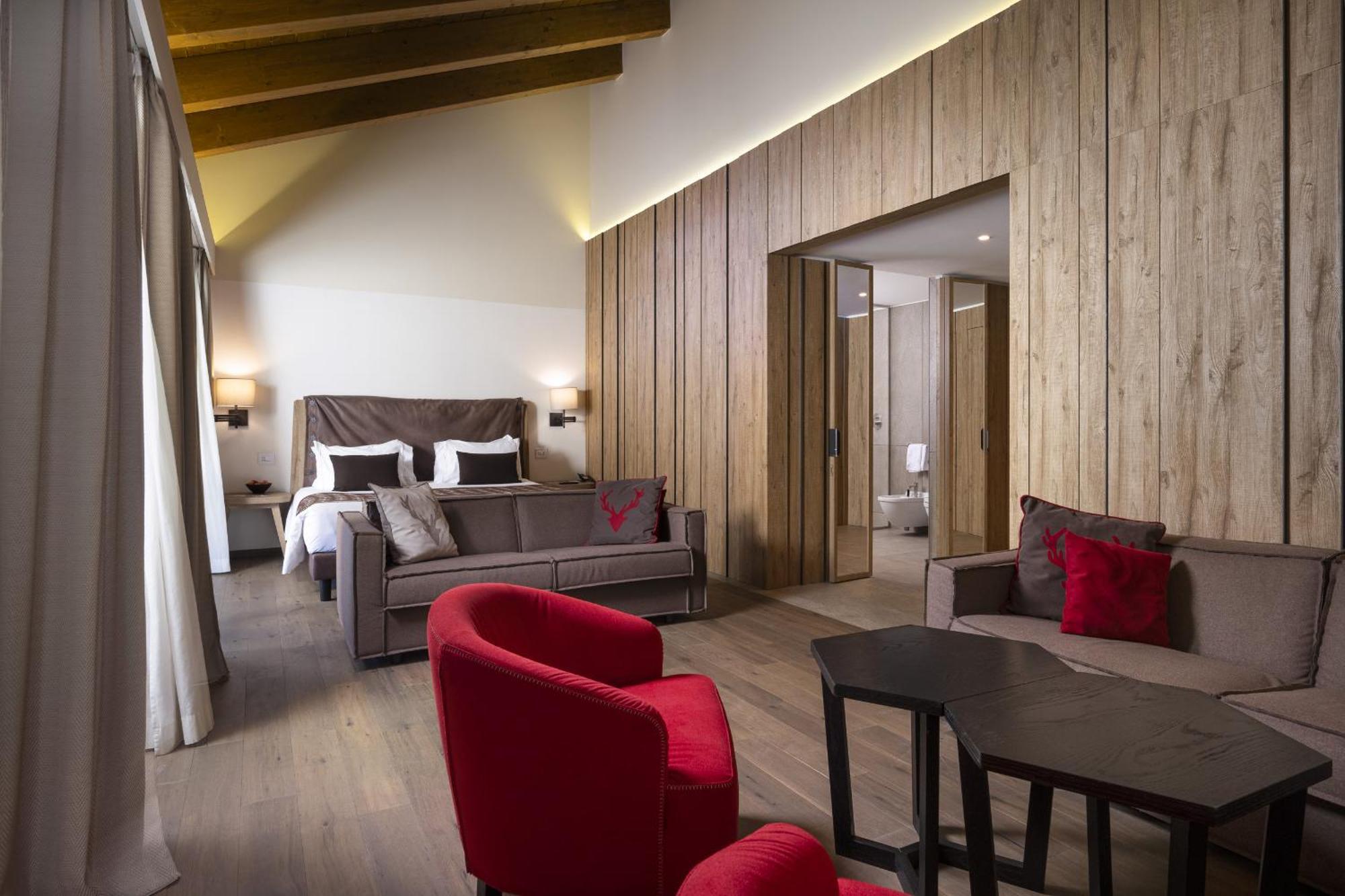 Grand Hotel Courmayeur Mont Blanc, By R Collection Hotels Værelse billede